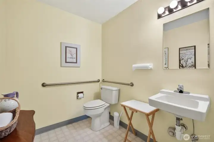 Clubhouse 1 of 2 Bathrooms Clubhouse 1 of 2 Bathrooms