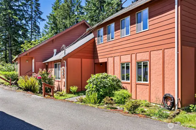 The home is located in the premier area of the townhome community.