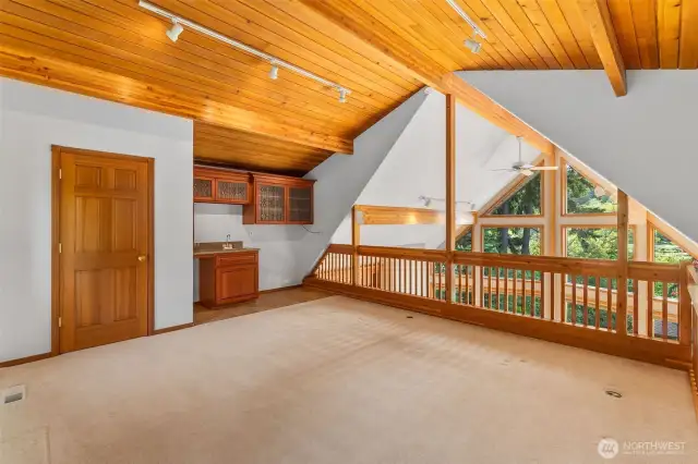 This is the upstairs loft with closet, sink and cabinets.
