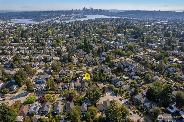 ...is conveniently located near Downtown Seattle..