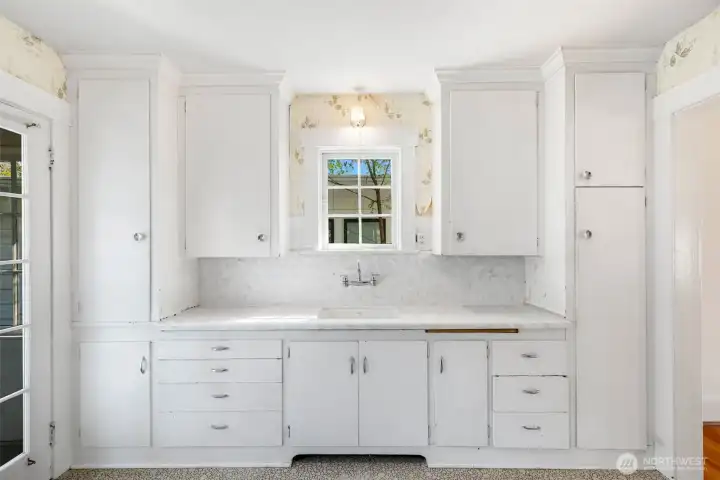 What a sweat kitchen!