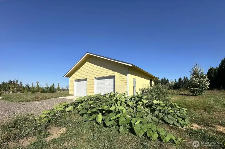 New two car garage with storage and ADU site ready. Ask agent for more info.