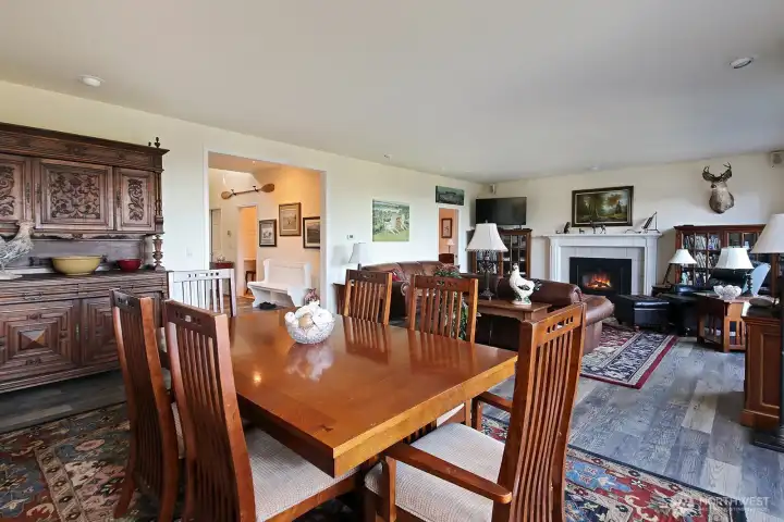 Dining area off of family/living room