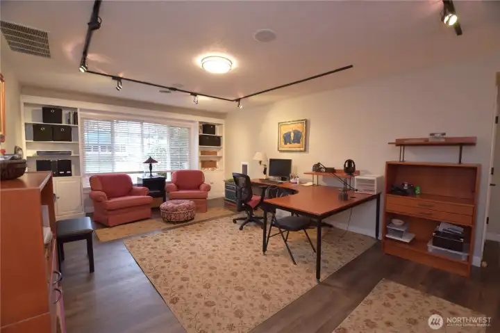 Bonus Room/Theater Room