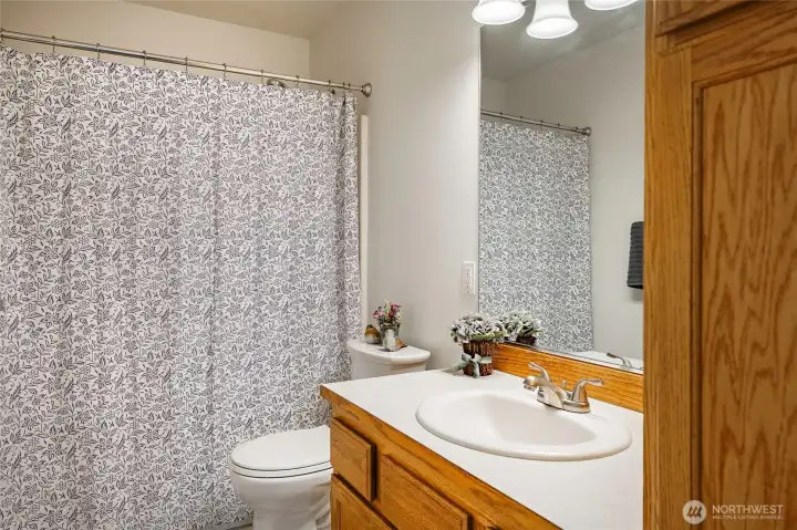 Hall full bathroom.