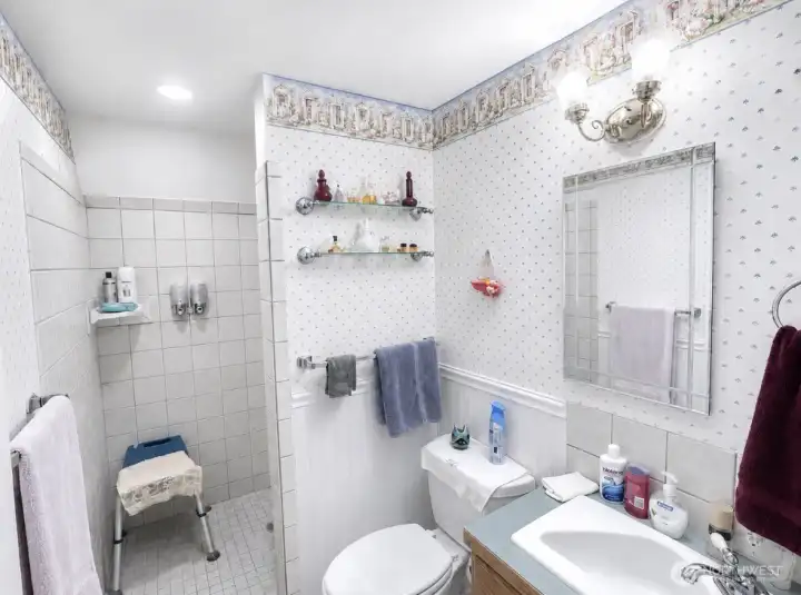 Upstairs Bathroom