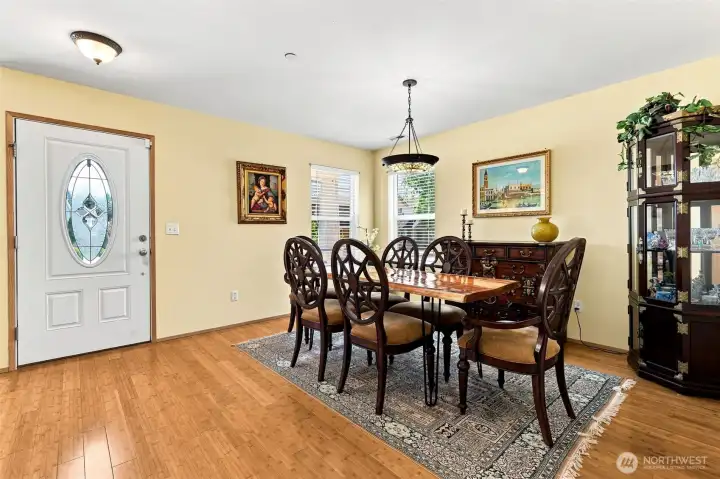 Formal Dining