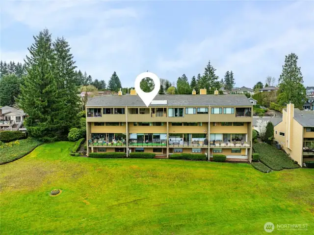 Self-Managed HOA  Meridian Valley Condominium Association (MVCA)  The $550.00 monthly dues cover all utilities except for individual unit electric power (Puget Sound Energy).