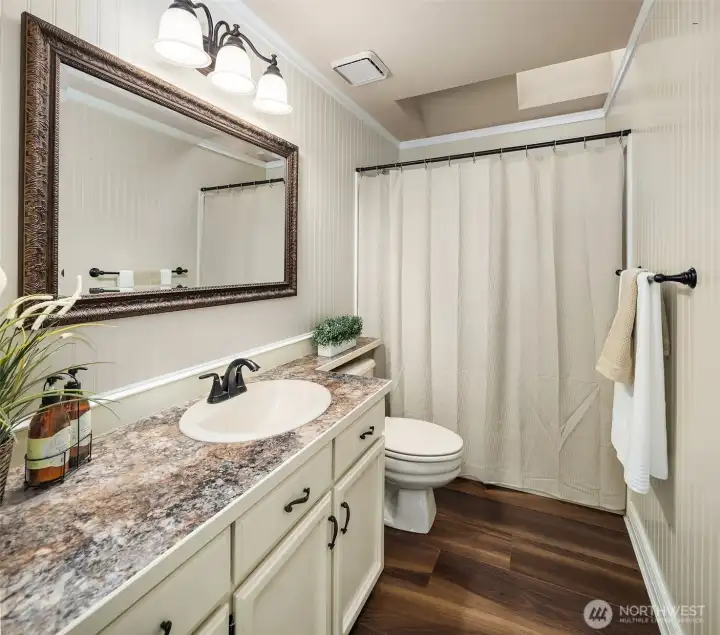 Full bathroom with tub/shower combination on the main floor!