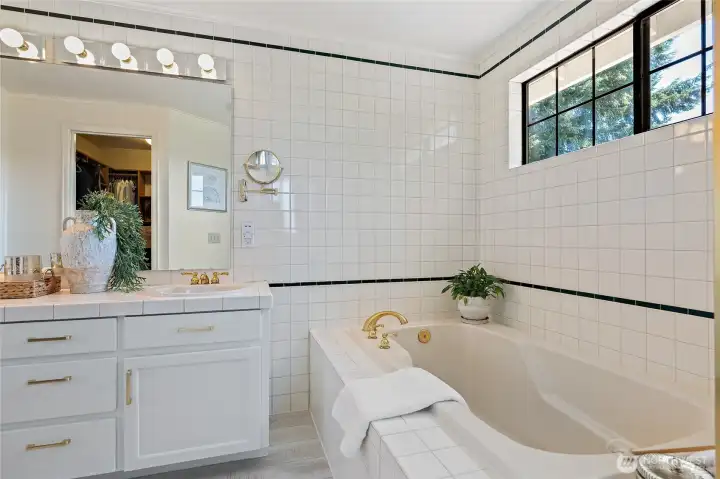 Can you picture yourself fully relaxed and pampering yourself here?