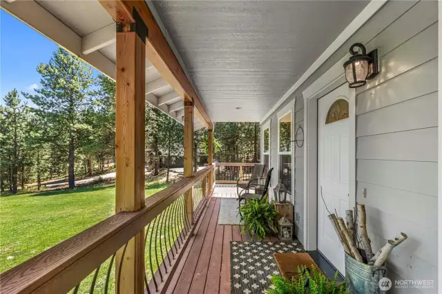 Wrap around Trex Deck