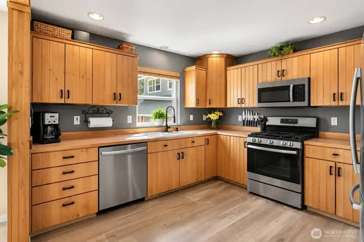 Kirchen with Stainless Appliances Kirchen with Stainless Appliances