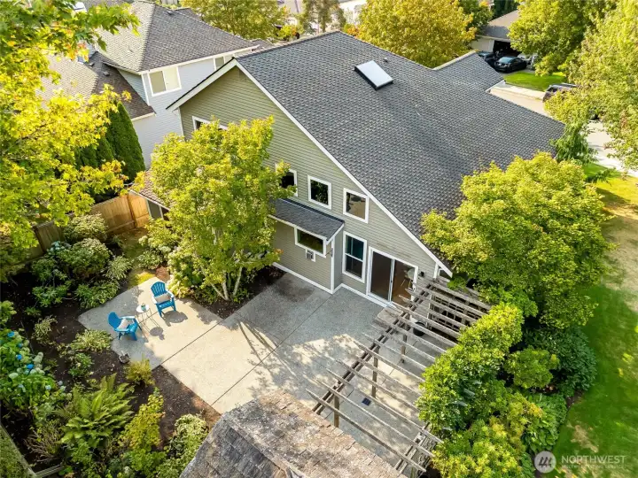 Private patio in back and huge side yard.
