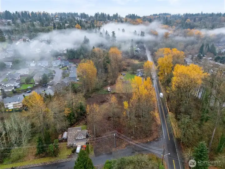 Left side greenbelt is neighborhood greenbelt.  Right side is greenbelt extension from Issac Evans Park.