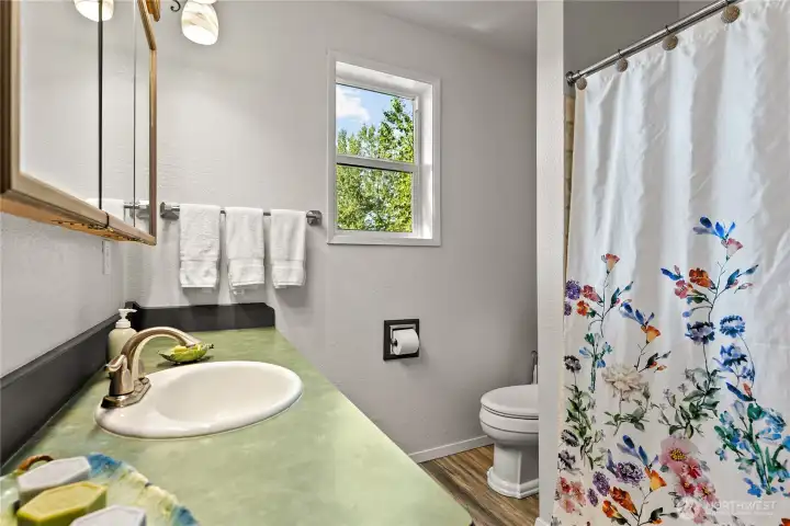 Main floor full bath