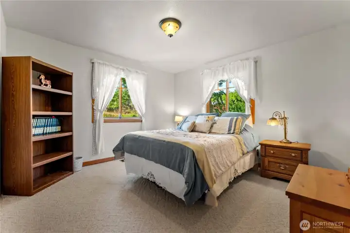 Upstairs bedroom with closet