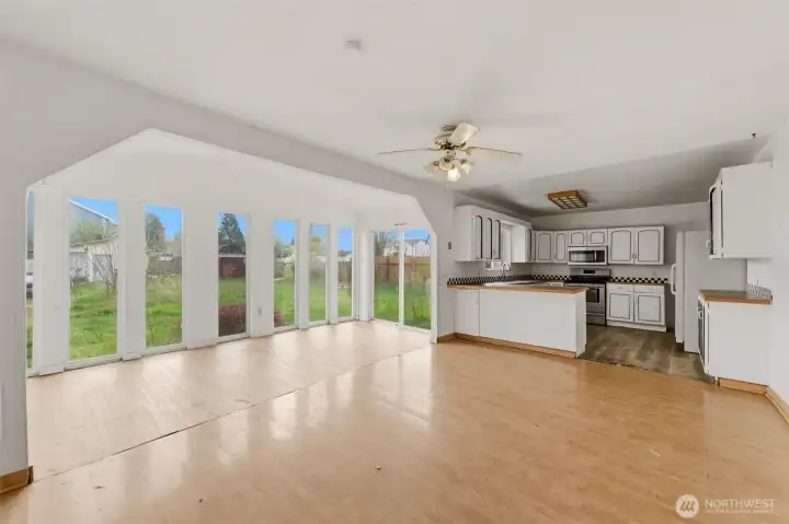 Entranse sunroom & Dining room leading into kitchen.