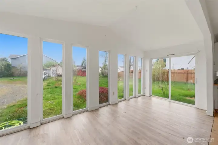 Sun Room/ Dining Room
