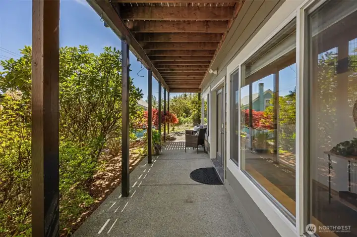 Outdoor entrance to lower level, perfect for guests or a home business.