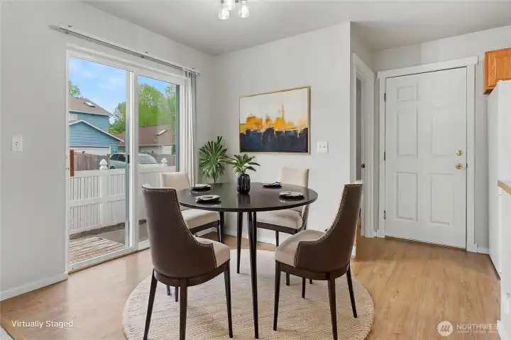 Dining nook off the kitchen (virtual staging)