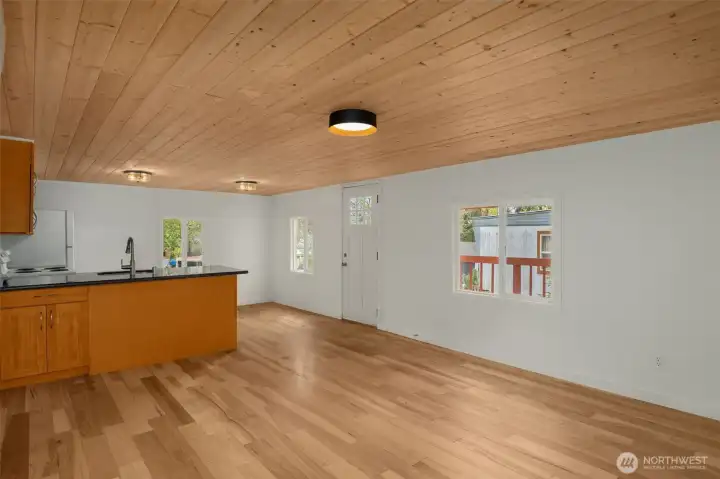 Seamless connection between kitchen and living room