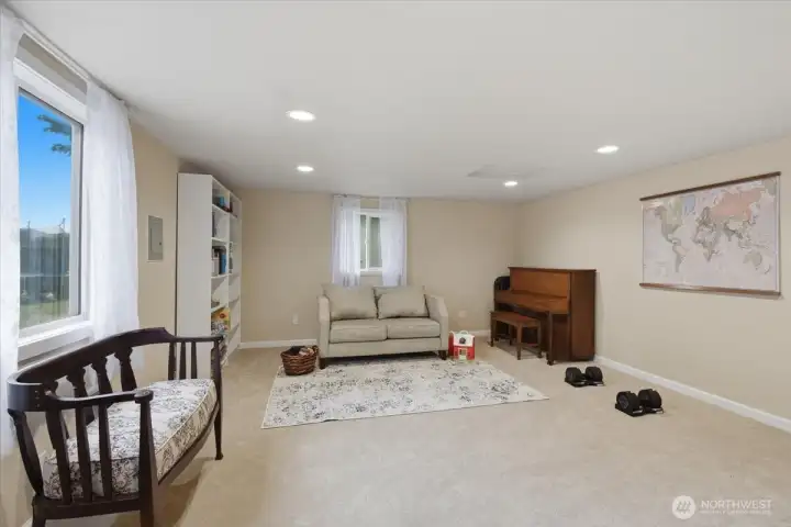 Detached bonus room Detached bonus room