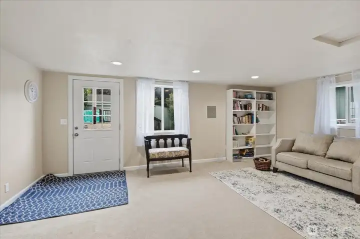 Detached bonus room Detached bonus room