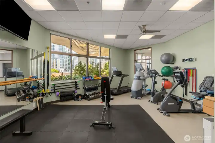 Work out room! Work out room!