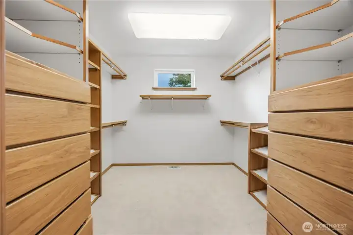 Dual Closets Dual Closets
