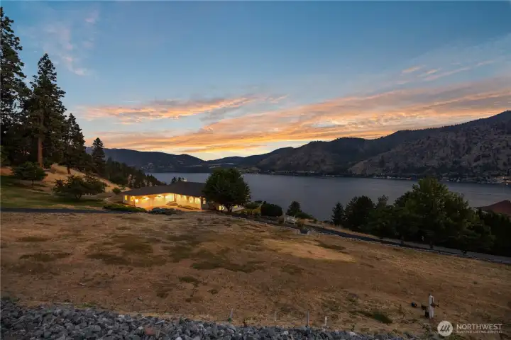 Extra Lot is included for added privacy. Extra Lot is included for added privacy.