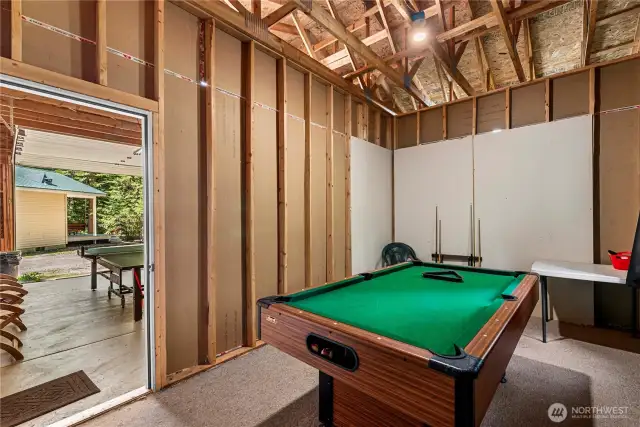 Pool table