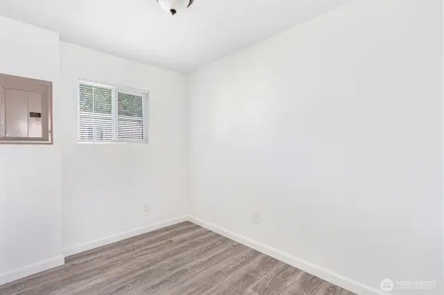 2nd bedroom