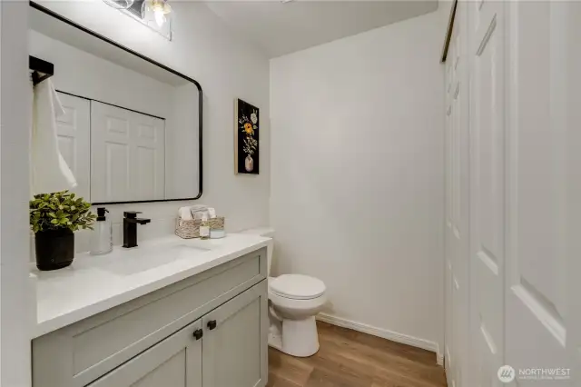 1/2 Bathroom/Laundry