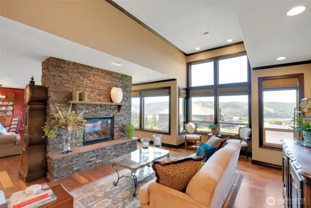 Living Room Faces West