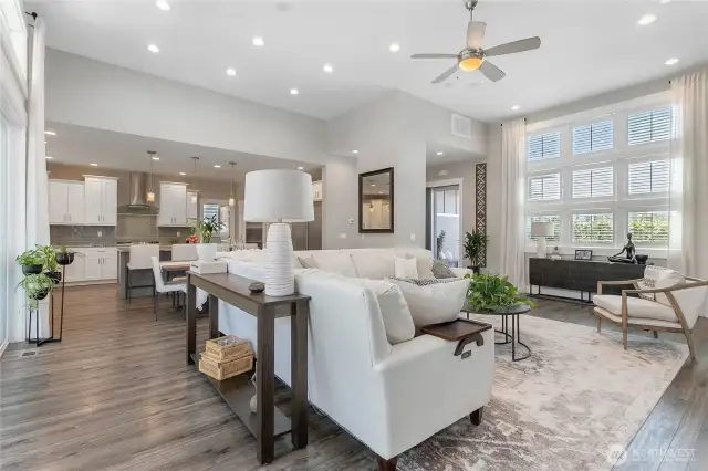 Another look at the open floorplan and into the large Chef's kitchen