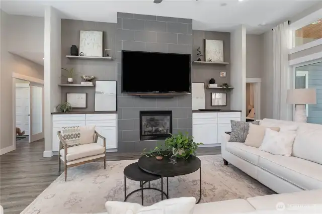Newly added cabinets and shelving.  A decorator's delight