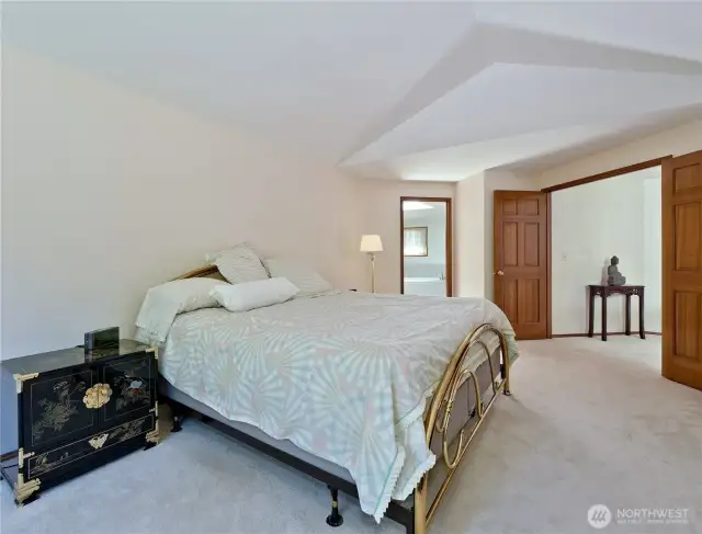 Spacious Primary Suite