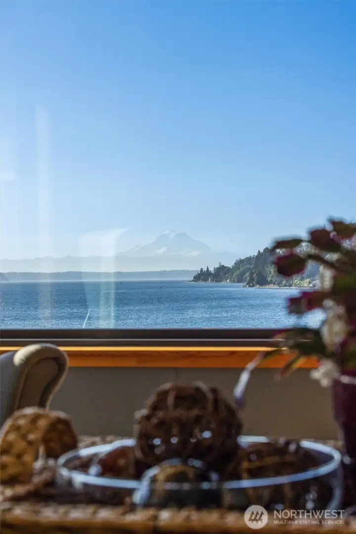 View of Mount Rainier from the upper Living Room. The stunning views are from nearly every room in the house. There is nothing more to luxury than amazing views, privacy and seclusion!