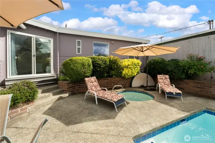 You even have an unground hot tub!