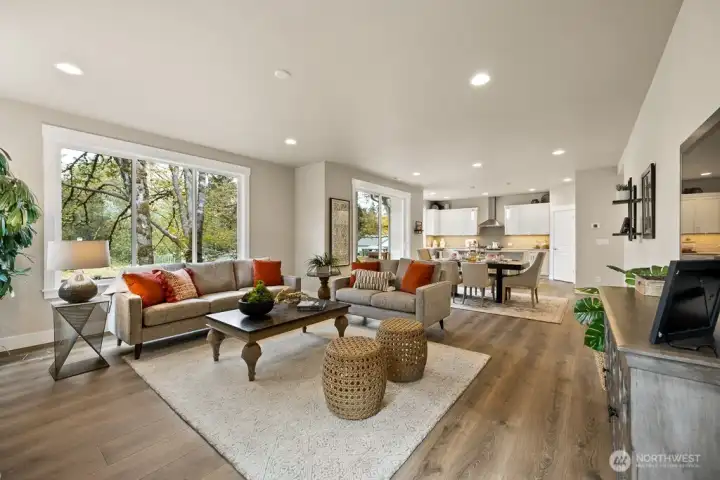 Photos of same plan, different community. Actual finishes may vary.