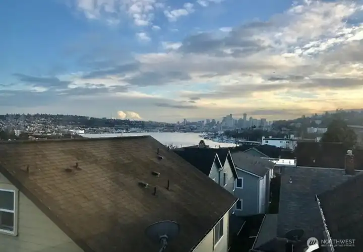 #6 Water Views (Lake Union & DT Seattle)