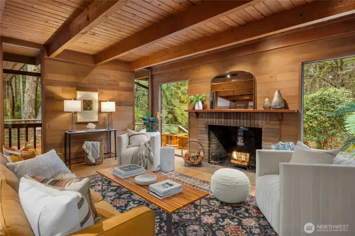 Sunlight pours though the floor to ceiling windows, filling each space with warmth and framing breathtaking views of the ever-changing landscape outside.