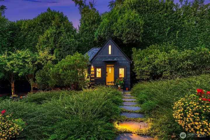 Do Hansel and Gretel live here?