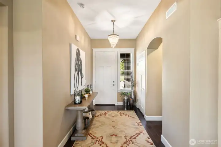 Entrance/foyer