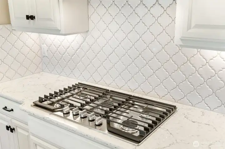 Kitchen cooktop