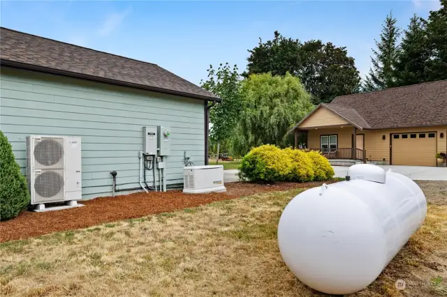 Generator, 500 Gallon Propane Tank