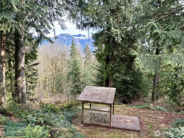 Lower section gazebo