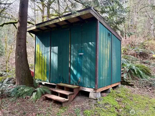 Lower section shed