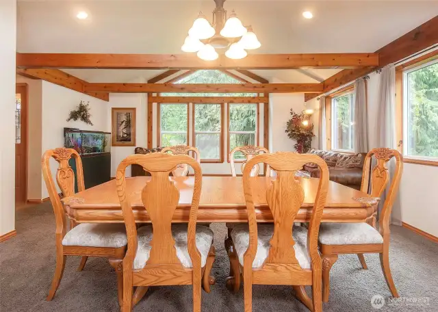 Dining room.
