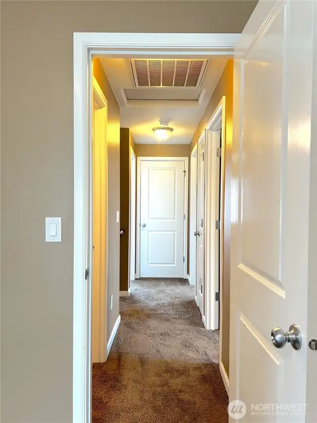 Upstairs hallway to all bedrooms